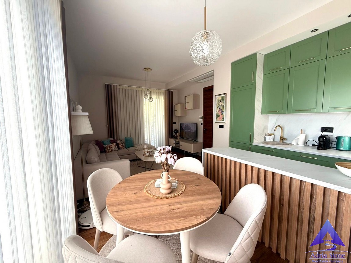 for rent two bedroom apartment in tivat montenegro www.adriastone.com_4